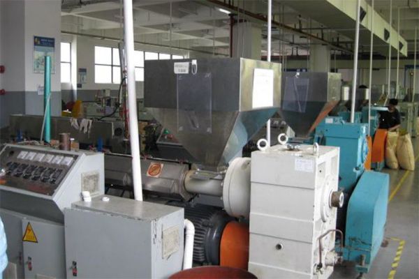 Equipo de extrusión