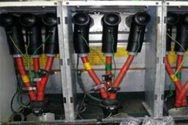 Conector en T separable atornillado de 33kV 630A